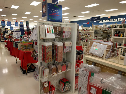 Department Store «Marshalls & HomeGoods», reviews and photos, 4950 Hadley Center Dr, South Plainfield, NJ 07080, USA