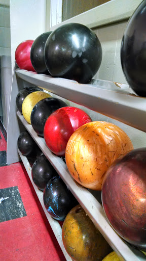 Bowling Alley «Fireside Bowl», reviews and photos, 2646 W Fullerton Ave, Chicago, IL 60647, USA