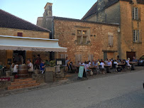 Photos du propriétaire du Restaurant L' Auberge du Château de Biron - n°3