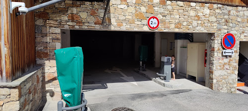 Borne de recharge de véhicules électriques Freshmile Charging Station Les Belleville