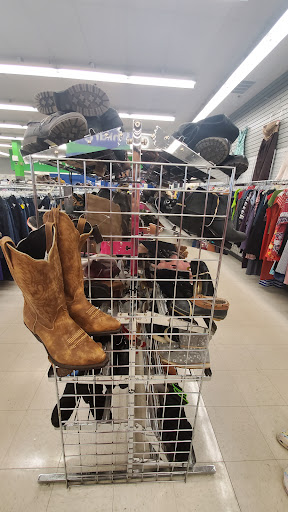 Thrift Store «Goodwill Store & Donation Center», reviews and photos, 121 Rohrerstown Rd, Lancaster, PA 17603, USA