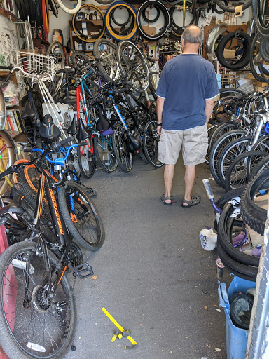 Bicycle Store «Atomic Cycles», reviews and photos, 17322 Saticoy St, Van Nuys, CA 91406, USA
