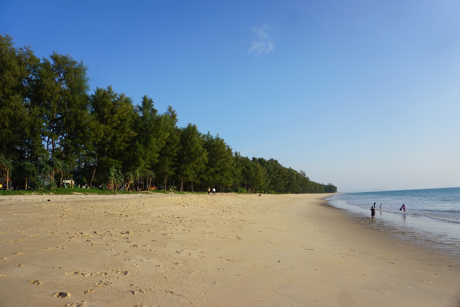 Bor Dan Beach'in fotoğrafı düz ve uzun ile birlikte