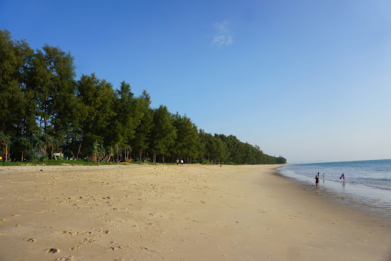 Bor Dan Beach