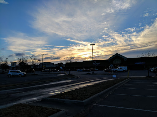 Coffee Shop «Starbucks», reviews and photos, 875 Nashville Pike, Gallatin, TN 37066, USA