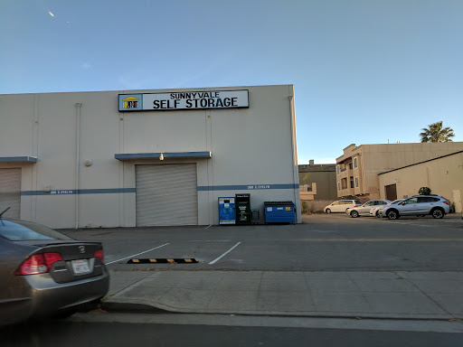 Self-Storage Facility «Sunnyvale Self Storage», reviews and photos, 360 E Evelyn Ave, Sunnyvale, CA 94086, USA