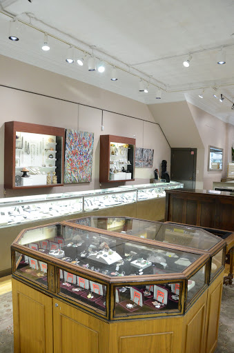 Jeweler «Larc Jewelers», reviews and photos, 479 N Main St, Glen Ellyn, IL 60137, USA