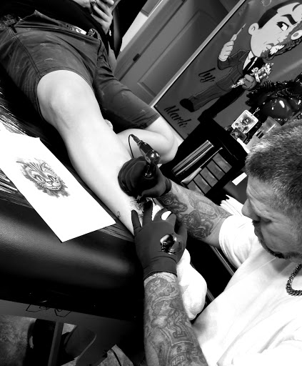 Explore tattoo geometric ideas, creative tattoo ideas in Saint Petersburg, available at Edens Apple Tattoos and Piercings