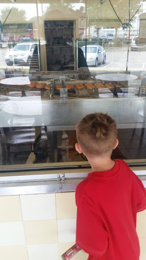 Bakery «Krispy Kreme Doughnuts», reviews and photos, 2600 S Cooper St, Arlington, TX 76015, USA