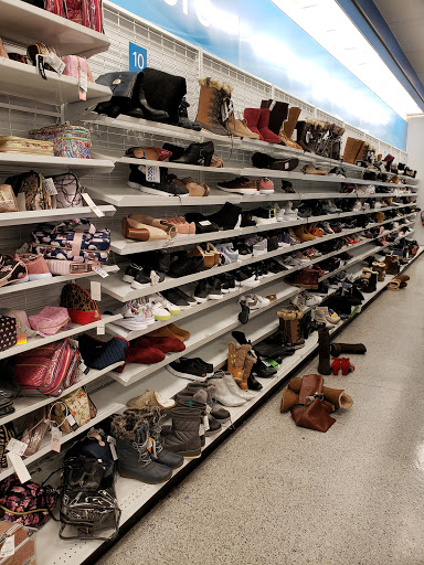 Clothing Store «Ross Dress for Less», reviews and photos, 340 W Kettleman Ln, Lodi, CA 95240, USA