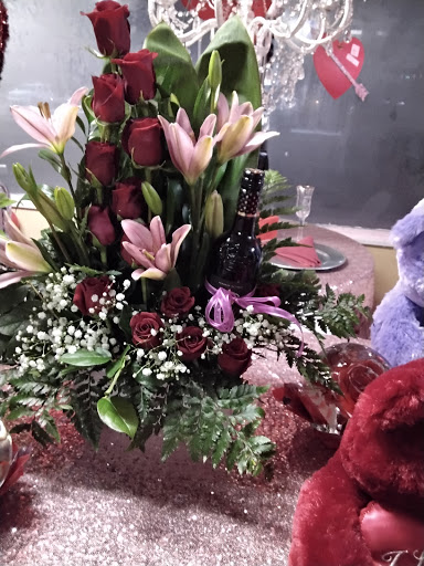 Florist «Floreria La Orquidea», reviews and photos, 510 S 1st St, Yakima, WA 98901, USA