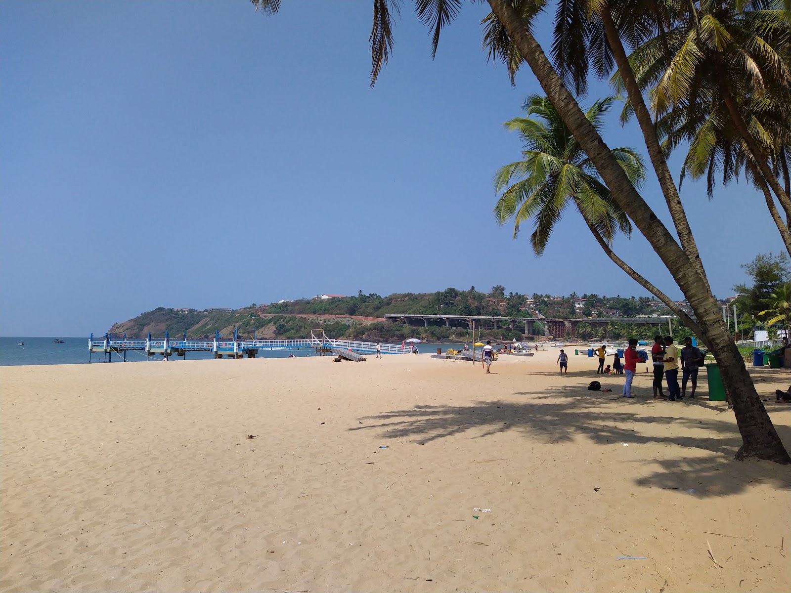 Foto de Baina Beach com linha costeira longa e reta
