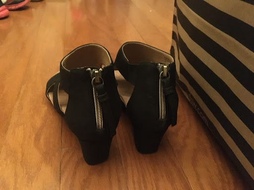 Shoe Store «DSW Designer Shoe Warehouse», reviews and photos, 15001 Potomac Town Pl #120, Woodbridge, VA 22192, USA