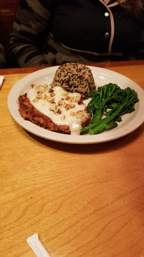 American Restaurant «Club Car», reviews and photos, 13435 University Ave #200, Clive, IA 50325, USA