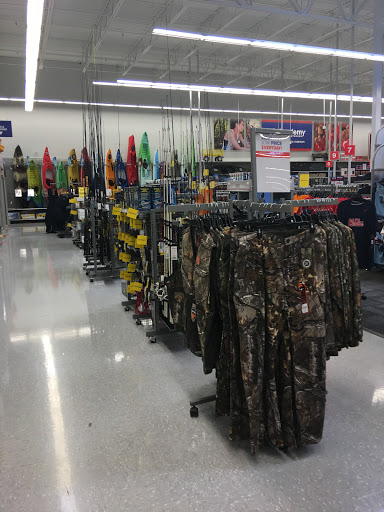 Sporting Goods Store «Academy Sports + Outdoors», reviews and photos, 7926 Giacosa Pl, Memphis, TN 38133, USA