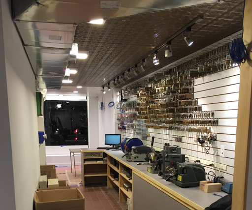 Locksmith «Paragon Security & Locksmith», reviews and photos, 24 W 8th St, New York, NY 10011, USA