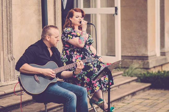 Reviews of Bird & the Bad Man Acoustic Duo in Leicester - Music store