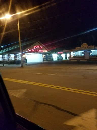 Denny's Touchless Auto Wash en Erie