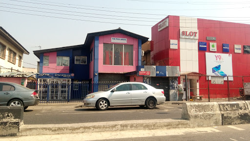 The Posh Arena, 65 Adeniran Ogunsanya St, Surulere, Lagos, Nigeria, Cosmetics Store, state Lagos