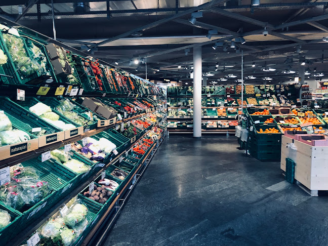 Kommentare und Rezensionen über Coop Supermarkt Rothenburg