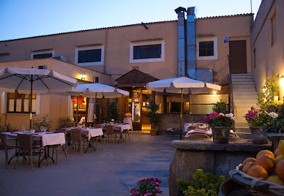 Restaurante Sa Fàbrica Sineu - Carrer de l,Estació, 1, 07510 Sineu, Illes Balears, Spain