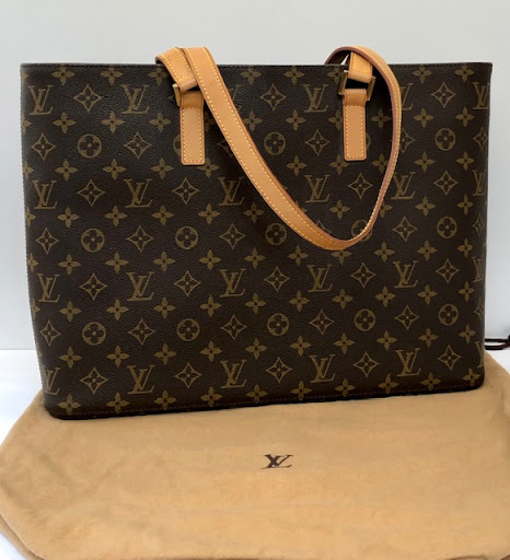 Consignment Shop «Sweet Repeats Upscale Consignment Boutique», reviews and photos, 300 East Blvd #2, Charlotte, NC 28203, USA