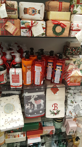 Department Store «HomeGoods», reviews and photos, 99 Executive Blvd S, Southington, CT 06489, USA