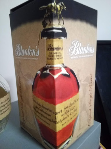 Liquor Store «Hudson Liquor», reviews and photos, 131 Carmichael Rd #102, Hudson, WI 54016, USA