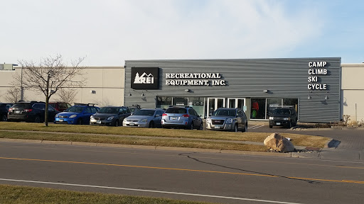 Camping Store «REI», reviews and photos, 1955 County Road B2 W, Roseville, MN 55113, USA