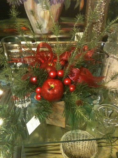 Florist «Unique Flower Fashions, Inc», reviews and photos, 2814 Bransford Ave, Nashville, TN 37204, USA