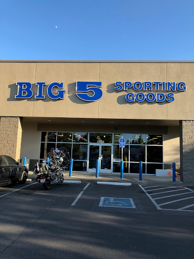 Big 5 Sporting Goods - McMinnville, 2525 OR-99W, McMinnville, OR 97128, USA, 
