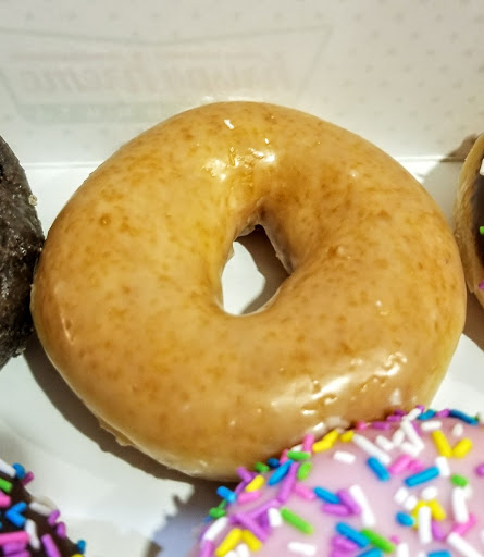 Bakery «Krispy Kreme Doughnuts», reviews and photos, 2251 Claribel Rd, Riverbank, CA 95367, USA
