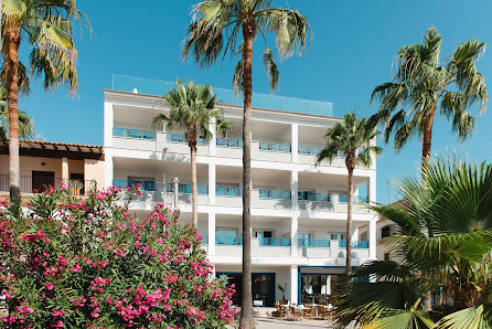 Hotel Honucai Carrer Bonança, 1, 07638 Colònia de Sant Jordi, Illes Balears, España