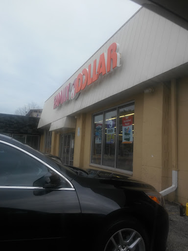 Dollar Store «FAMILY DOLLAR», reviews and photos, 3521 Grand Ave, Gurnee, IL 60031, USA