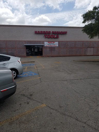 Hardware Store «Harbor Freight Tools», reviews and photos, 2500 W Parmer Ln B, Austin, TX 78727, USA