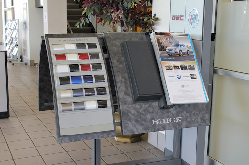 Car Dealer «McGrath Buick GMC Cadillac», reviews and photos, 1040 N Center Point Rd, Hiawatha, IA 52233, USA