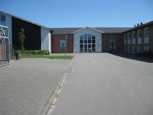 Anmeldelser af Thorstrup Skole i Varde - Skole