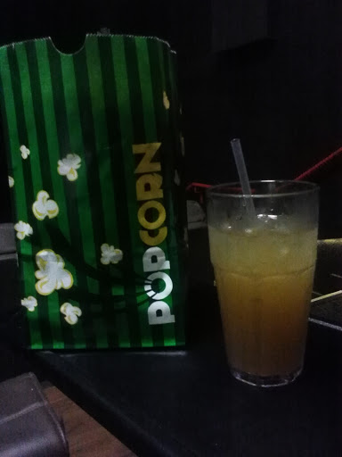 Movie Theater «Villagio Cinemas», reviews and photos, 11778 N Dale Mabry Hwy, Tampa, FL 33618, USA