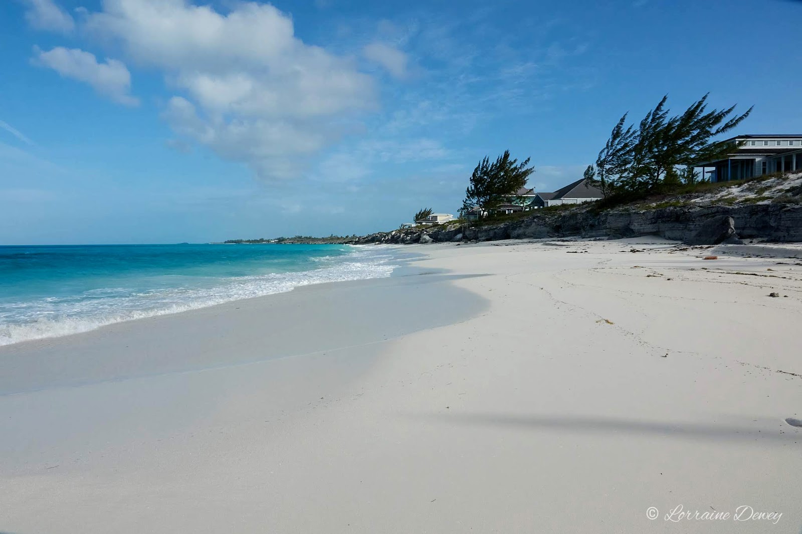 Foto di Prime cut beach con una superficie del sabbia pura bianca
