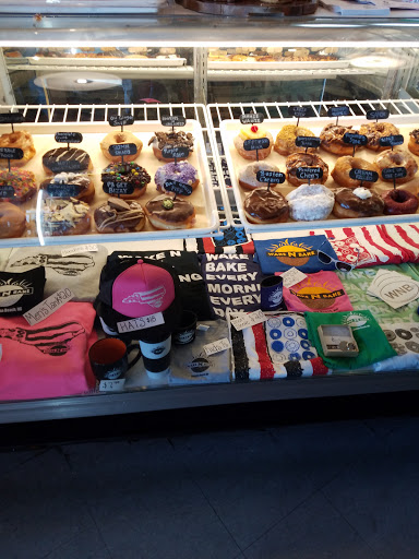 Donut Shop «Wake N Bake Donuts - Carolina Beach», reviews and photos, 1401 N Lake Park Blvd Suite 46, Carolina Beach, NC 28428, USA