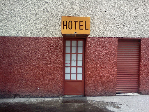 Hotel Titan