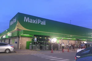 Maxi Palí image