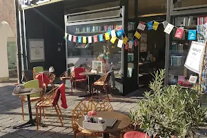 Buch-Café im Lippott Haus image