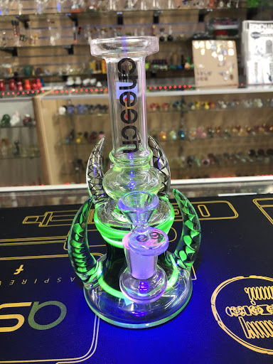 Tobacco Shop «Cole Street Smoke Shop», reviews and photos, 610 Cole St, San Francisco, CA 94117, USA