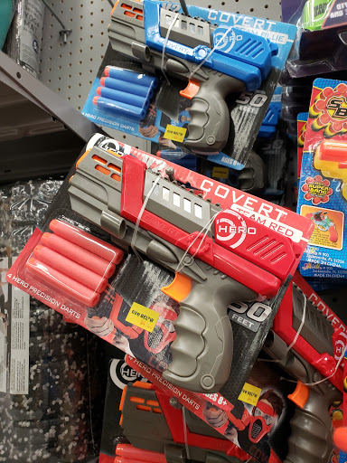 Variety Store «Five Below», reviews and photos, 31065 Orchard Lake Rd, Farmington Hills, MI 48334, USA