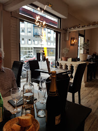 Atmosphère du Restaurant français Lou Pignatou à Nice - n°4
