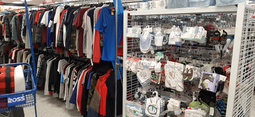 Clothing Store «Ross Dress for Less», reviews and photos, 150 S Abilene St, Aurora, CO 80012, USA