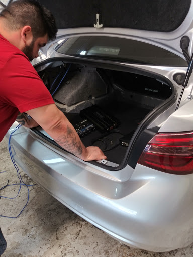 Car Alarm Supplier «Electronics 2000», reviews and photos, 6732 San Pedro Ave, San Antonio, TX 78216, USA