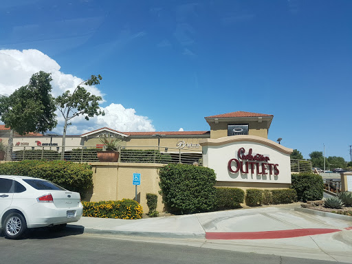 Shopping Mall «Desert Hills Premium Outlets», reviews and photos, 48400 Seminole Dr, Cabazon, CA 92230, USA