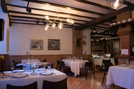 Restaurante Los Caballeros C. Mayor, 56, 26250 Santo Domingo de la Calzada, La Rioja, España
